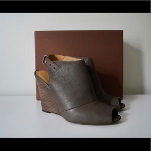 Coach Lindsay Open Toe Wedge Heel - Size 8